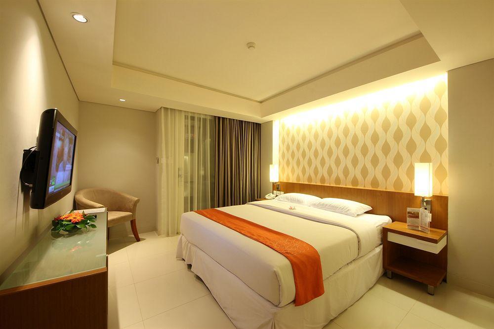 Holiday Inn Express Bali Sunset Road By Ihg Kuta Lombok Exterior foto